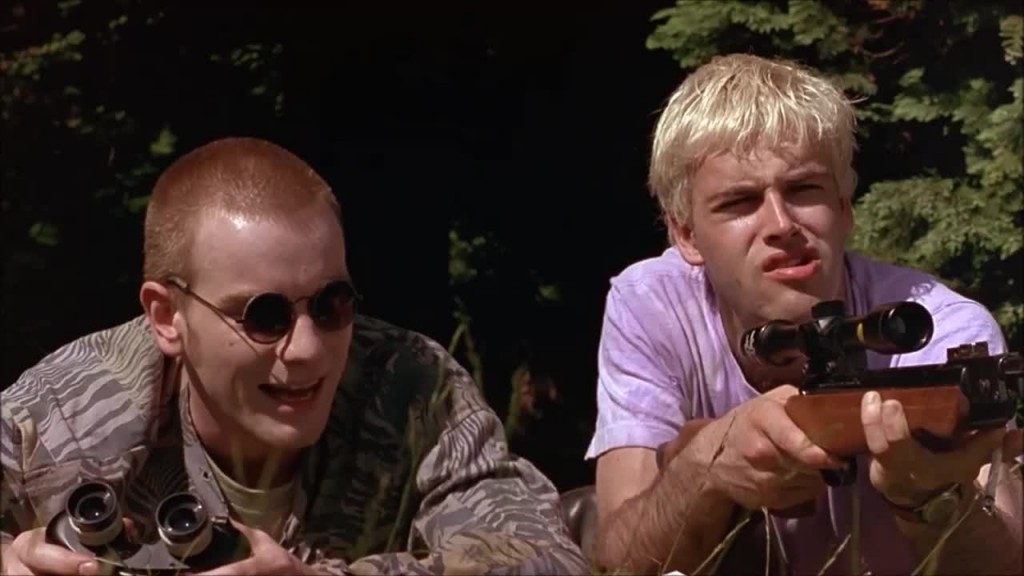 Ewan McGregor and Jonny Lee Millar filmed this scene in Rouken Glen Park "surrounded by sunburnt Weegies" according to Welsh