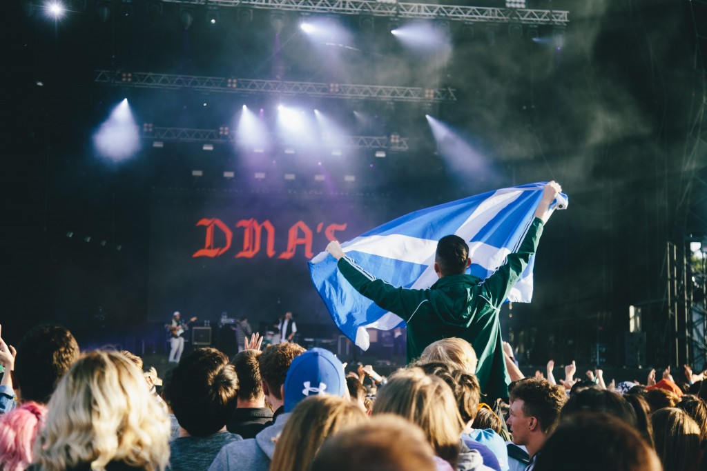 DMAs