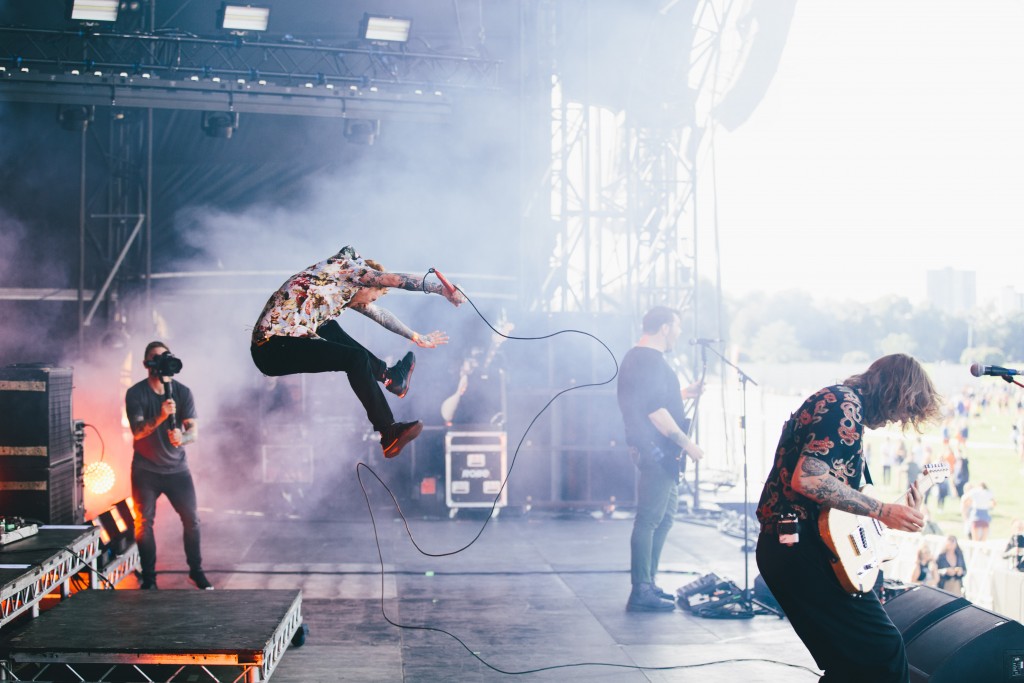 Frank Carter and the Rattlesnakes